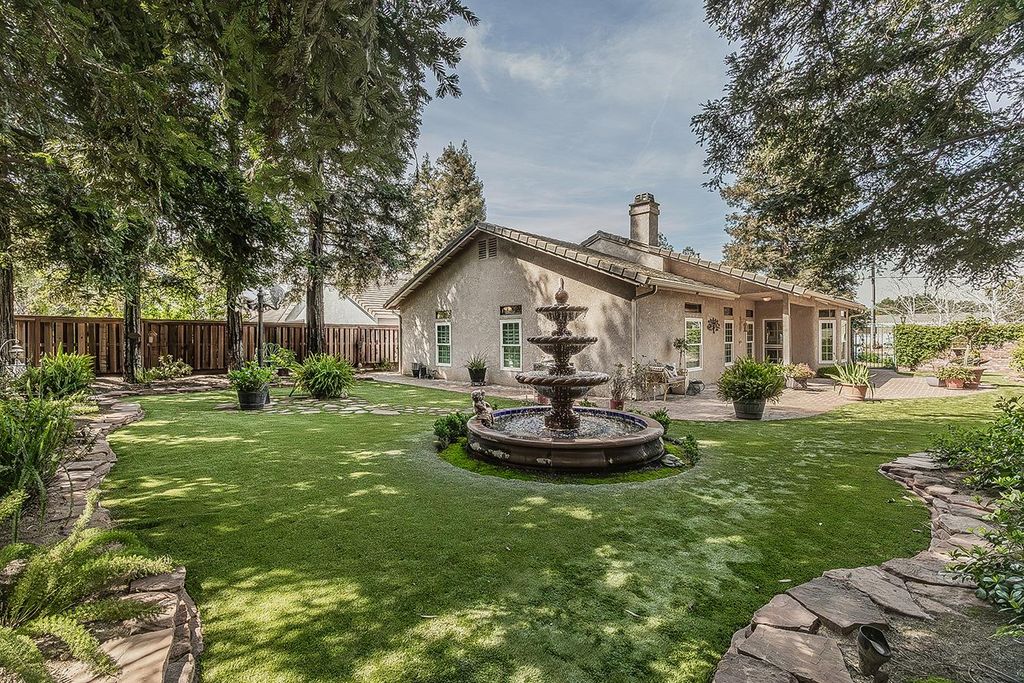 Image 35 of property listing at 1273 W Olson Avenue, Reedley, CA 93654