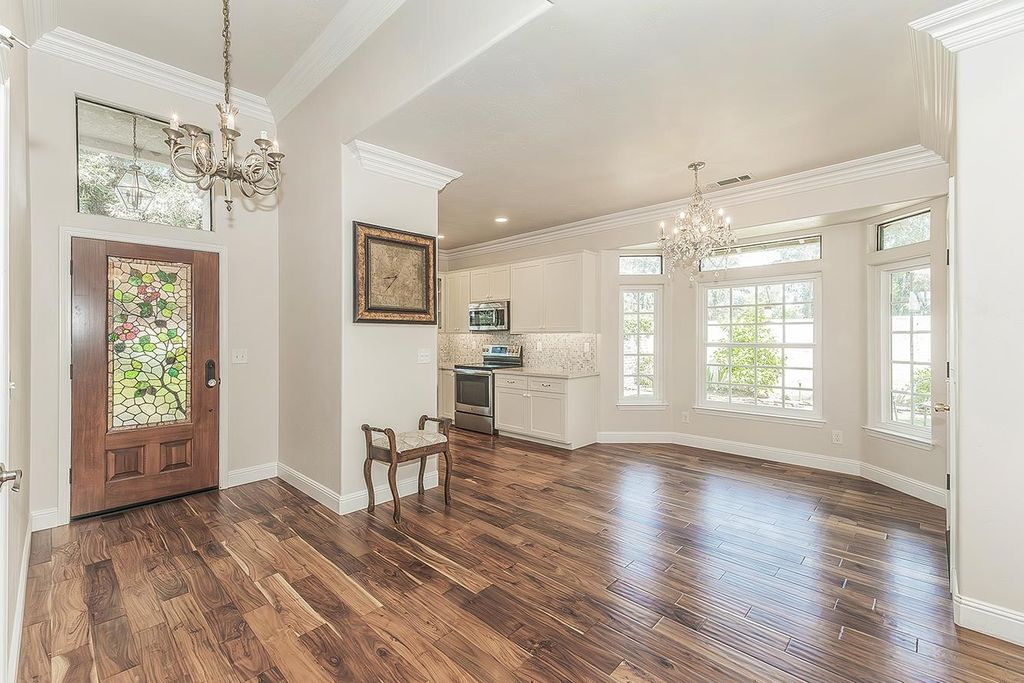 Image 5 of property listing at 1273 W Olson Avenue, Reedley, CA 93654