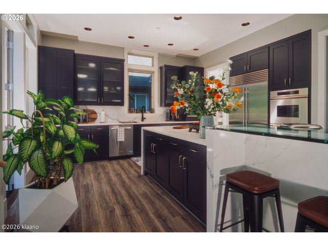 6797 Sw Sean Michael Pl, Portland, OR 97225
