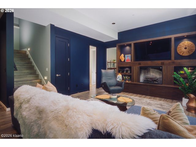 6797 Sw Sean Michael Pl, Portland, OR 97225