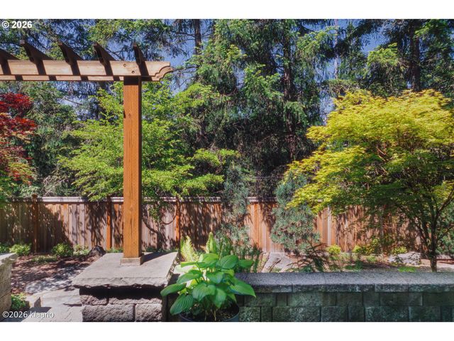 6797 Sw Sean Michael Pl, Portland, OR 97225