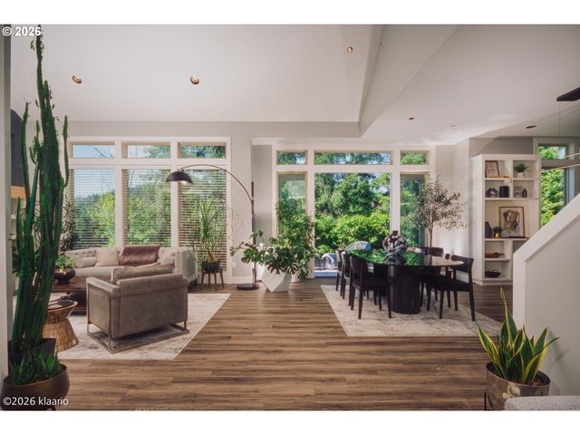 6797 Sw Sean Michael Pl, Portland, OR 97225