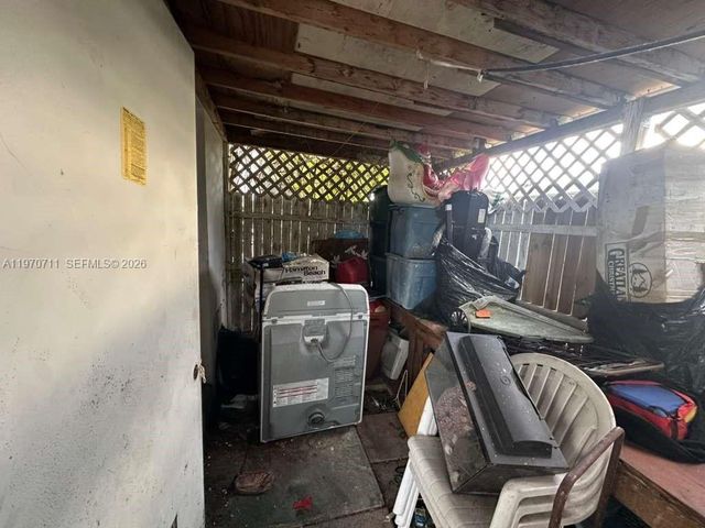 521 NW 189th Ter, Miami Gardens, FL 33169