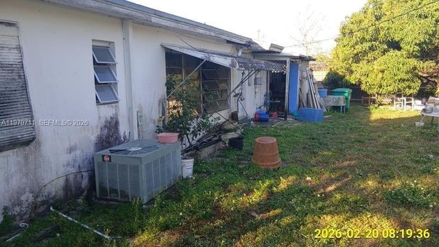 521 NW 189th Ter, Miami Gardens, FL 33169