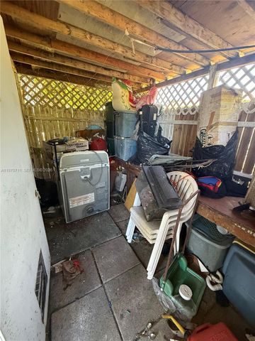 521 NW 189th Ter, Miami Gardens, FL 33169