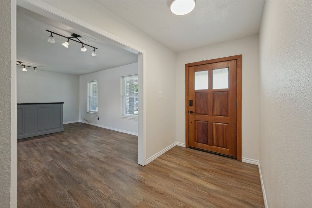 2400 W Lavender Lane, Arlington, TX 76013 — photo 4