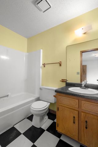 384 Columbia Ave, Centerville, TN 37033