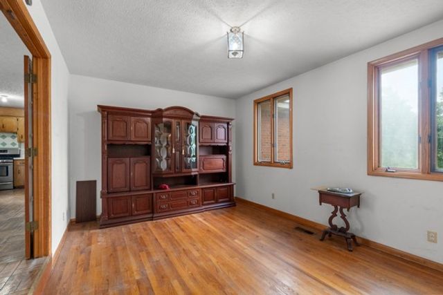 384 Columbia Ave, Centerville, TN 37033
