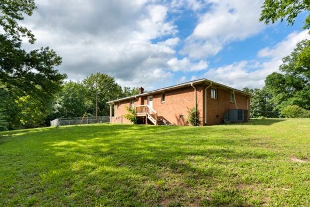 384 Columbia Ave, Centerville, TN 37033