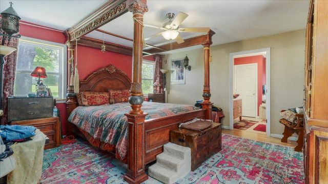 1339 W Business Highway 60-63, Willow Springs, MO 65793