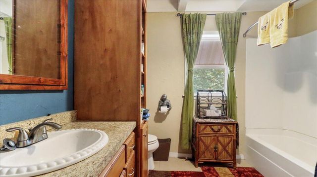 1339 W Business Highway 60-63, Willow Springs, MO 65793