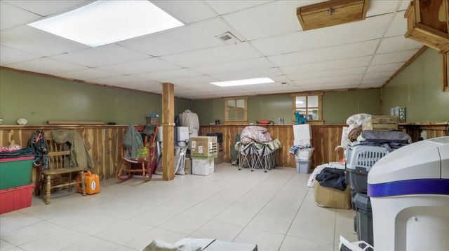 1339 W Business Highway 60-63, Willow Springs, MO 65793