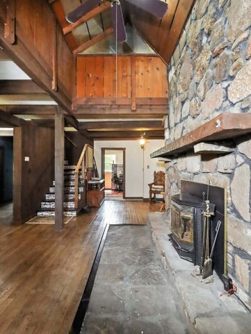 1339 W Business Highway 60-63, Willow Springs, MO 65793