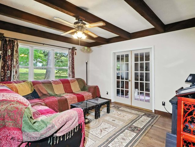 1339 W Business Highway 60-63, Willow Springs, MO 65793