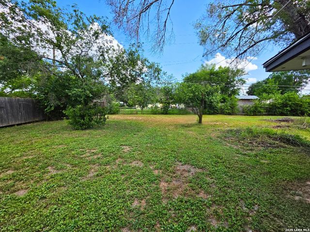 4438 FIRST VIEW DR, San Antonio, TX 78217