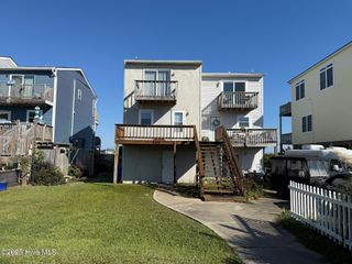 145 Seagull Lane, N Topsail Beach, NC 28460