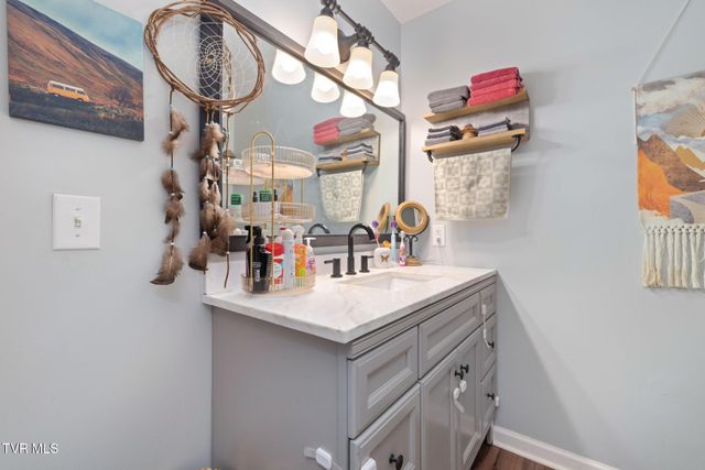 205 Kimberly Drive, Kingsport, TN 37663