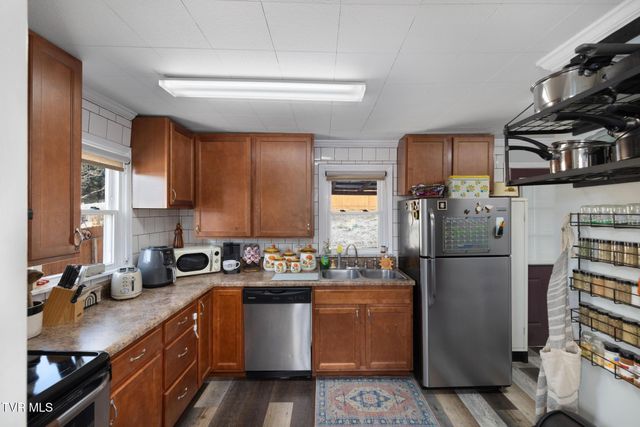 205 Kimberly Drive, Kingsport, TN 37663