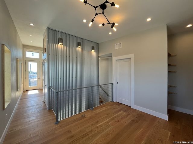 1107 S Cherry St., San Antonio, TX 78210