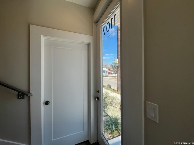 1107 S Cherry St., San Antonio, TX 78210