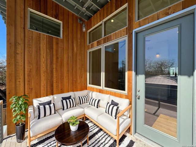 1107 S Cherry St., San Antonio, TX 78210