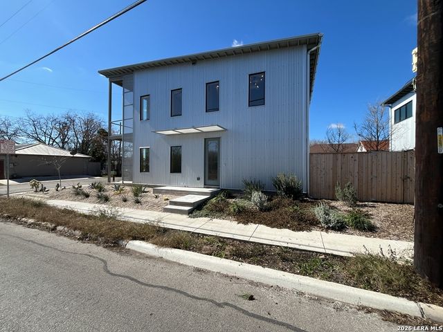 1107 S Cherry St., San Antonio, TX 78210