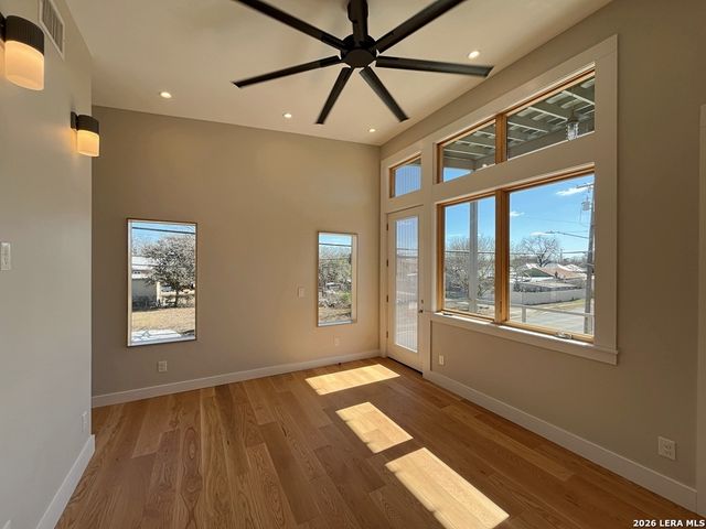 1107 S Cherry St., San Antonio, TX 78210