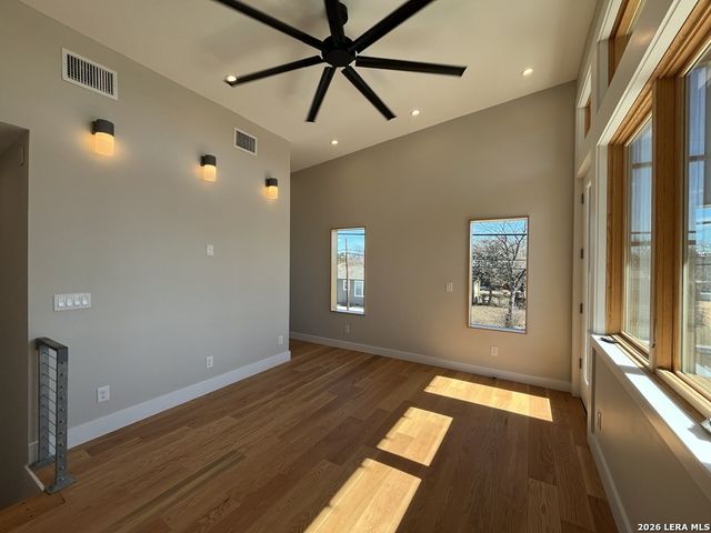 1107 S Cherry St., San Antonio, TX 78210