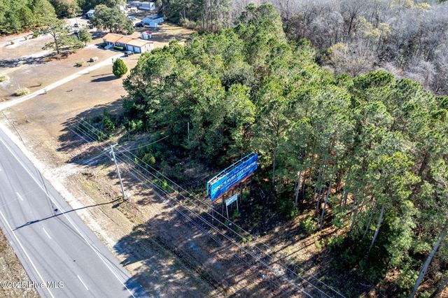 24324 Us Highway 17, Hampstead, NC 28443