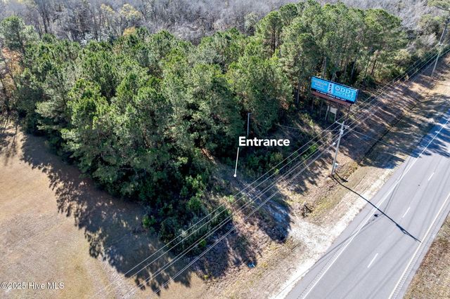 24324 Us Highway 17, Hampstead, NC 28443