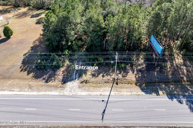 24324 Us Highway 17, Hampstead, NC 28443