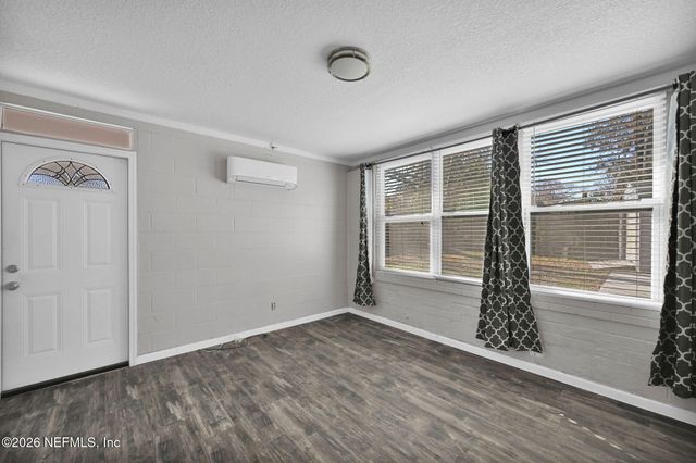 6268 RANDIA Drive, Jacksonville, FL 32210