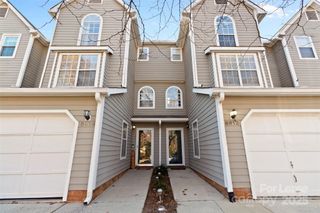 8914 Saint Pierre Lane, Charlotte, NC 28277