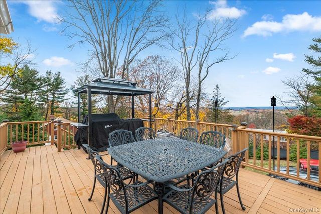 27 Ryder Road, Ossining, NY 10562