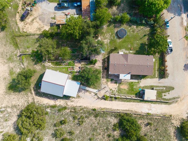 1502 Avenue B, Santa Anna, TX 76878