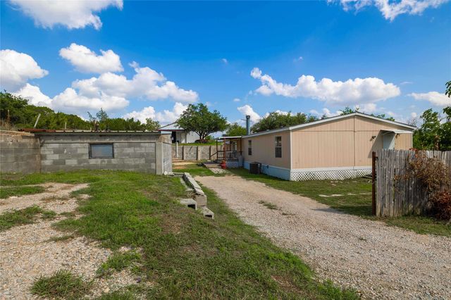 1502 Avenue B, Santa Anna, TX 76878