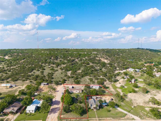 1502 Avenue B, Santa Anna, TX 76878