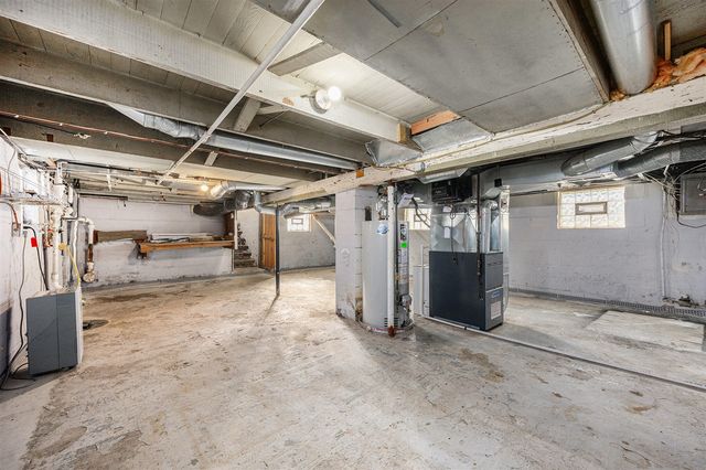 1908 E Stockbridge Avenue, Kalamazoo, MI 49001