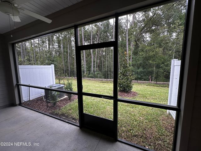 4366 LEEWARD BREEZE Loop, Middleburg, FL 32068