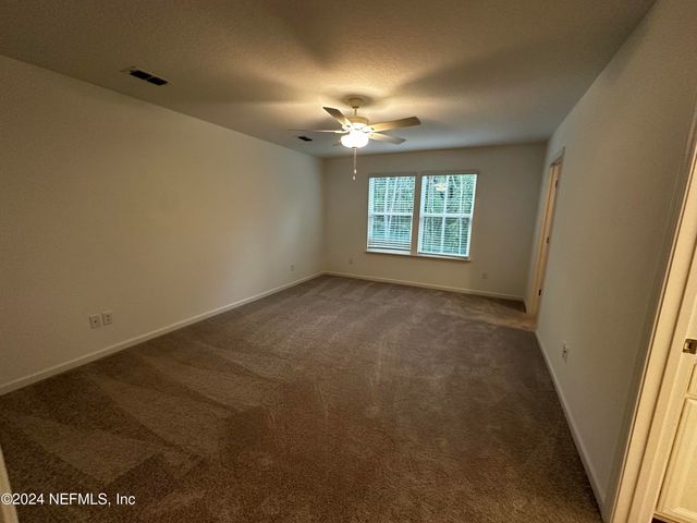 4366 LEEWARD BREEZE Loop, Middleburg, FL 32068