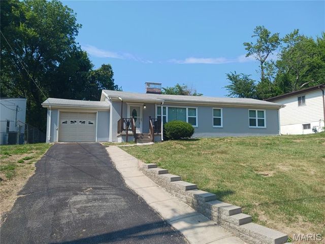 137 Elkan Avenue, St Louis, MO 63135