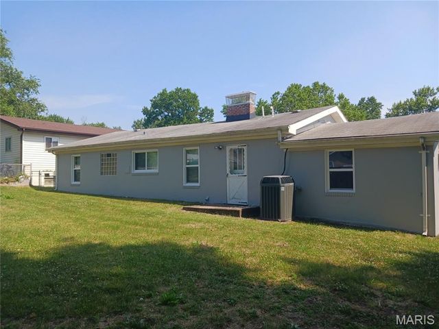 137 Elkan Avenue, St Louis, MO 63135