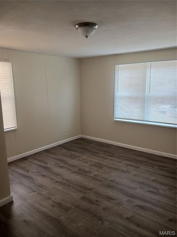 137 Elkan Avenue, St Louis, MO 63135