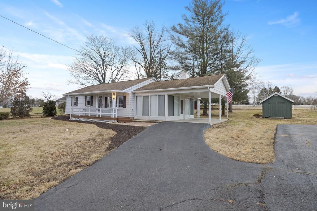 2315 TABLE ROCK RD, Biglerville, PA 17307