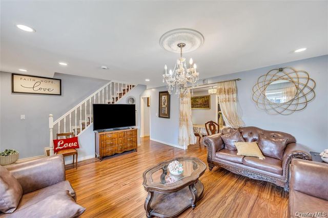 178 Warwick Road, Elmont, NY 11003