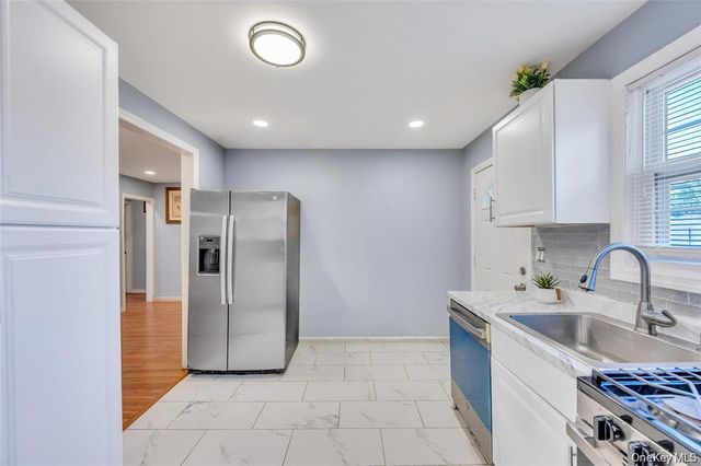 178 Warwick Road, Elmont, NY 11003