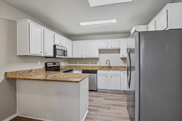 6105 Seese Drive, Arlington, TX 76018