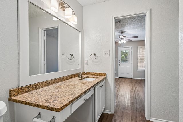 6105 Seese Drive, Arlington, TX 76018