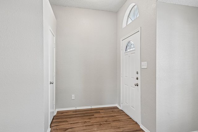 6105 Seese Drive, Arlington, TX 76018