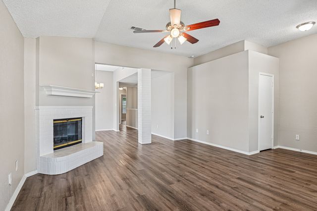 6105 Seese Drive, Arlington, TX 76018